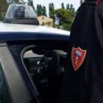 Champagne e whisky di pregio sotto i vestiti, tre donne arrestate