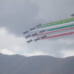 FRECCE TRICOLORI, EMOZIONI NEL CIELO AQUILANO PER IL CENTENARIO DELL’AERONAUTICA MILITARE ITALIANA | Ultime notizie di cronaca Abruzzo