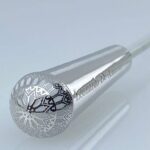 Perdonanza, al maestro De Amicis il dono di una bacchetta con il rosone di Collemaggio