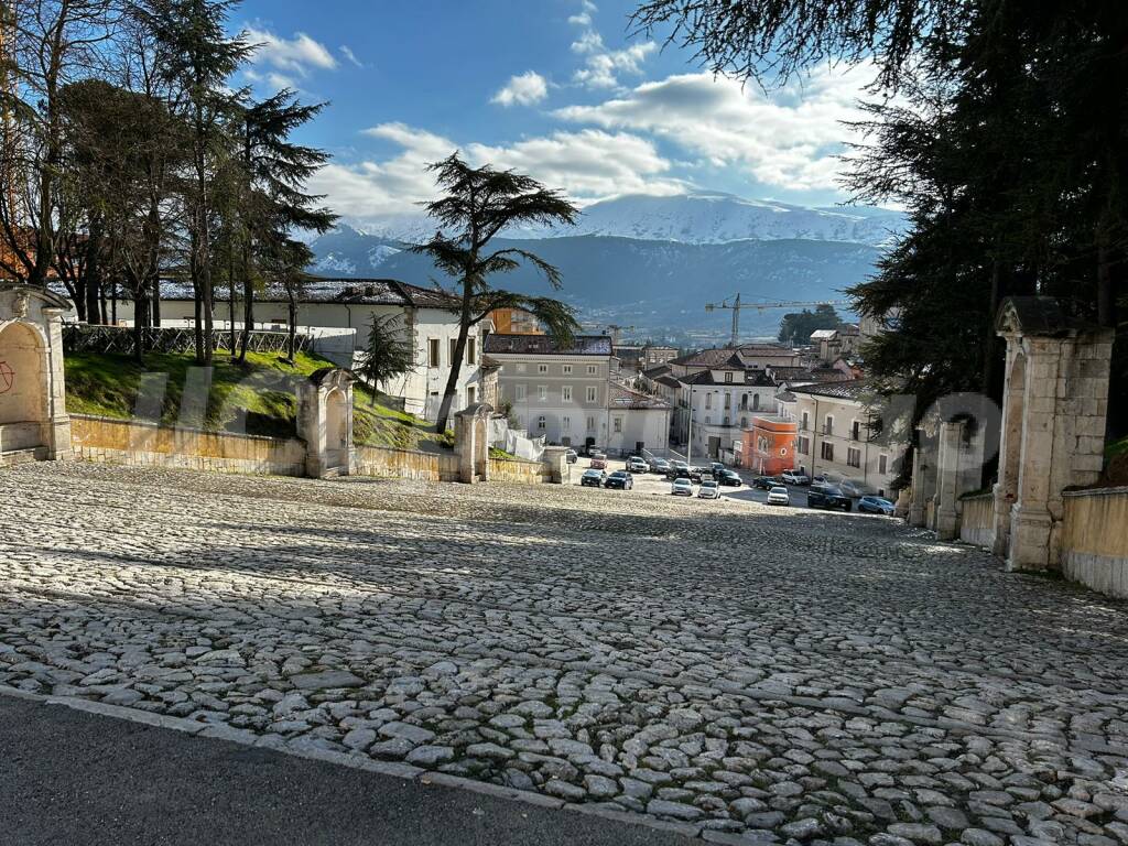 A L’Aquila un presidio mobile di ascolto per i giovani, si parte da San Bernardino
