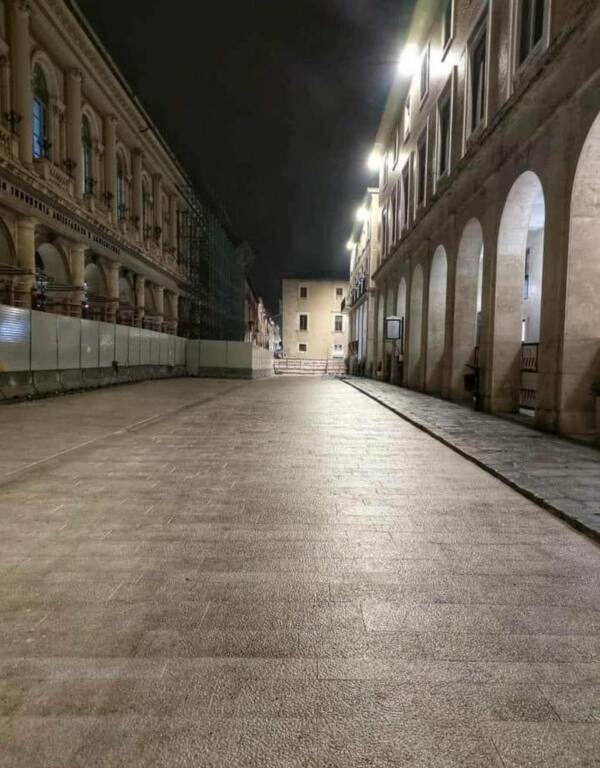L’Aquila, entra in vigore la nuova area pedonale in centro