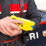 L’AQUILA: UOMO FERMATO CON TASER DOPO AGGRESSIONE, “STRUMENTO DI DIFESA NON LETALE” | Ultime notizie di cronaca Abruzzo