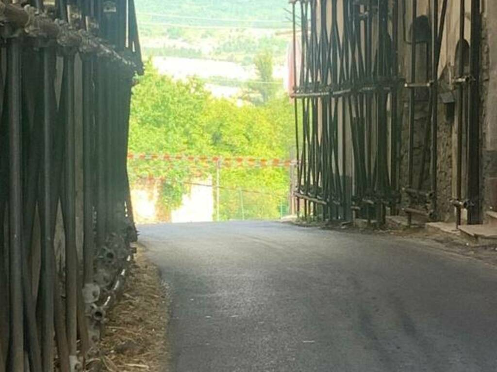 L’AQUILA: STRETTOIA DI MONTICCHIO, PROROGATA CHIUSURA AL 30 NOVEMBRE, ESPLODONO POLEMICHE | Ultime notizie di cronaca Abruzzo