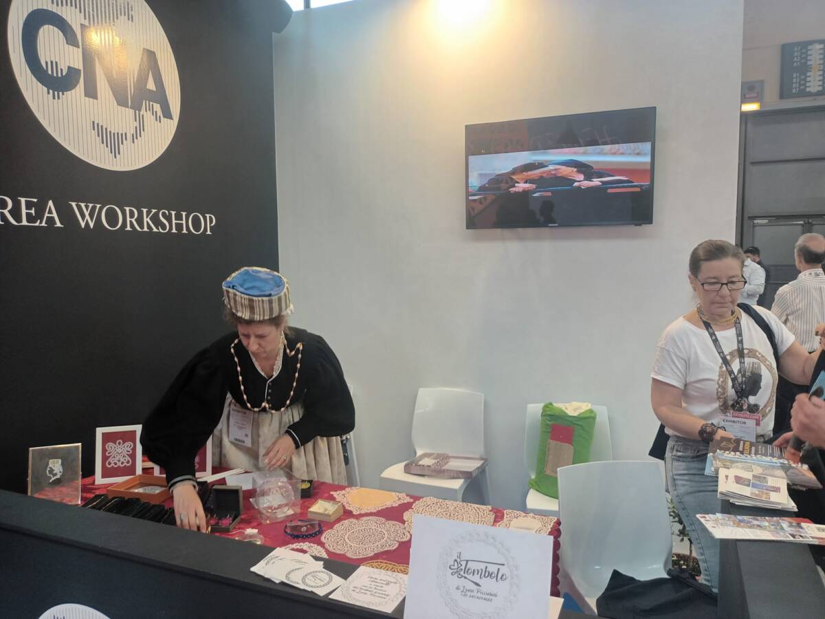 TTG RIMINI, POST TOUR A SCANNO: DA OGGI 4 OPERATORI AMERICANI NEL BORGO DEL LAGO A FORMA DI CUORE | Ultime notizie di cronaca Abruzzo