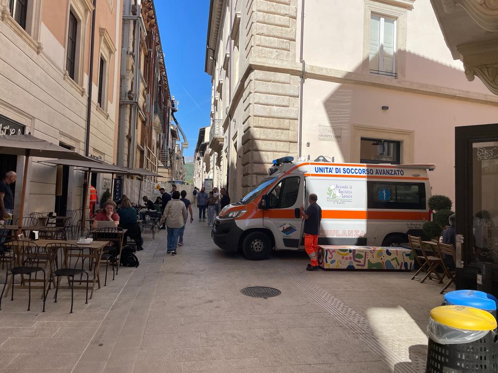 L’AQUILA: “CAOS DEHORS IN CENTRO STORICO, SERVONO REGOLE PER LA SICUREZZA”, INTERROGAZIONE PD | Ultime notizie di cronaca Abruzzo