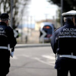 Furti all’interno delle auto in sosta, 39enne arrestato