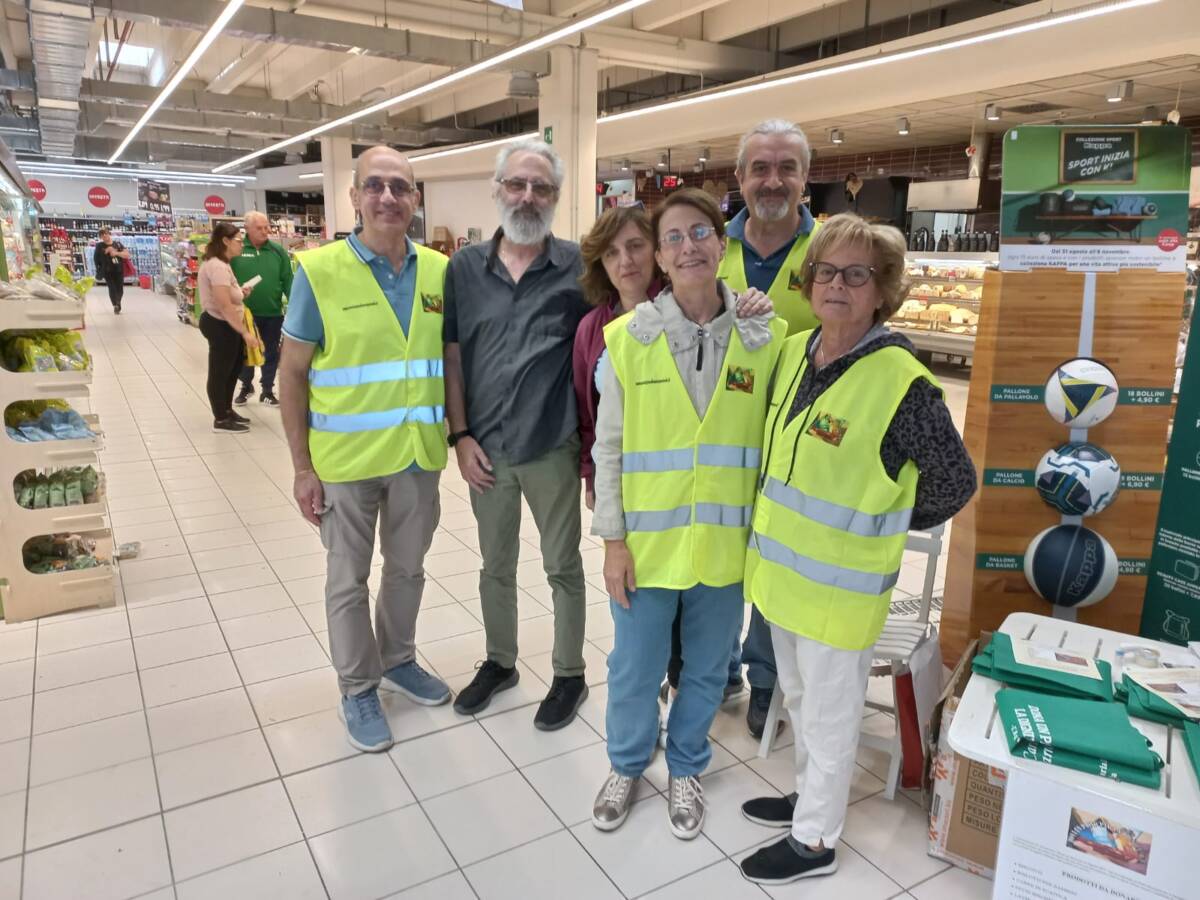 SCOPPITO: RACCOLTI OLTRE MILLE CHILI DI GENERI ALIMENTARI PER LE FAMIGLIE IN DIFFICOLTA’ | Ultime notizie di cronaca Abruzzo