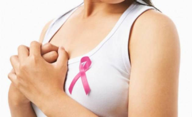 Vi racconto il mio tumore al seno, viva grazie ad una mammografia: prima la disperazione, poi ho scelto la vita
