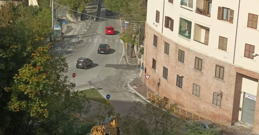 L’AQUILA, VIA XX SETTEMBRE: “SFIORATA TRAGEDIA”. A BREVE CANTIERE, FINE LAVORI PRIMI MESI 2024 | Ultime notizie di cronaca Abruzzo
