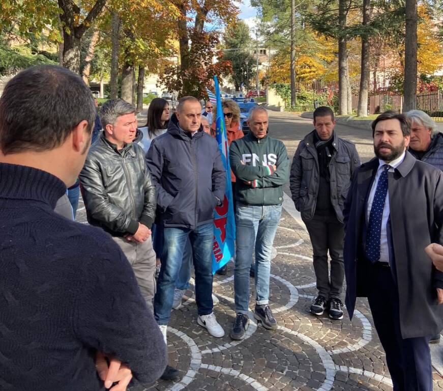 Provveditorato amministrazione penitenziaria a Perugia, Fina al presidio dei sindacati: “Scelta scellerata”