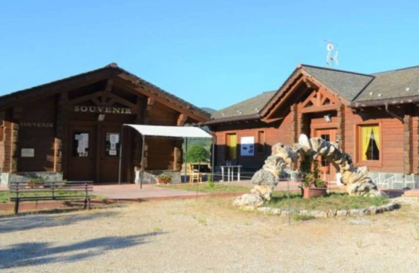VILLAGGIO LIVIGNO: “DOPPIA BOCCIATURA COMUNE SAN DEMETRIO”, TAR SOSPENDE ORDINANZA DEMOLIZIONE | Ultime notizie di cronaca Abruzzo