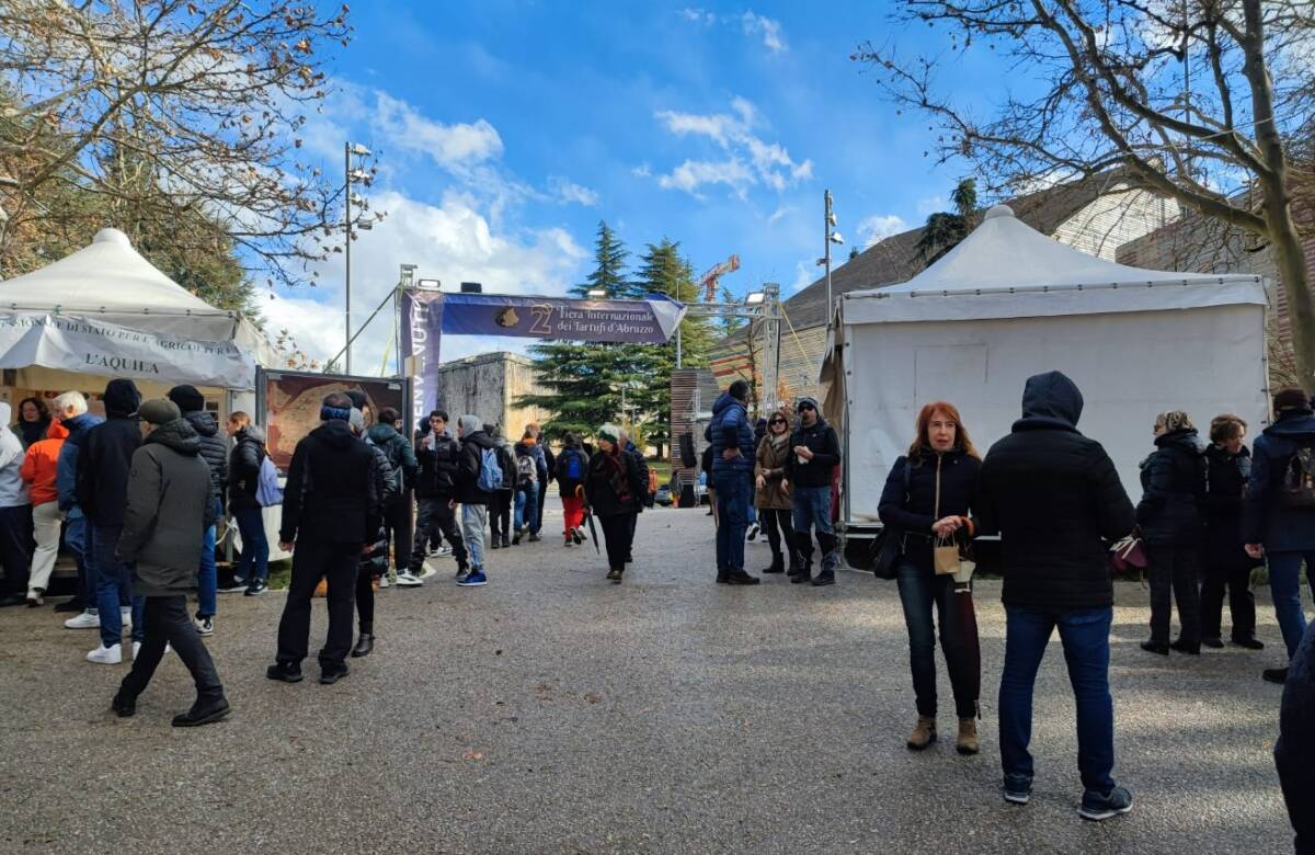 FIERA TARTUFI D’ABRUZZO, FIOCCANO ACCORDI COMMERCIALI PER ECCELLENZE AGRIFOOD DOPO PRIMA GIORNATA | Ultime notizie di cronaca Abruzzo FIERA TARTUFI D’ABRUZZO, FIOCCANO ACCORDI COMMERCIALI PER ECCELLENZE AGRIFOOD DOPO PRIMA GIORNATA | Ultime notizie di cronaca Abruzzo