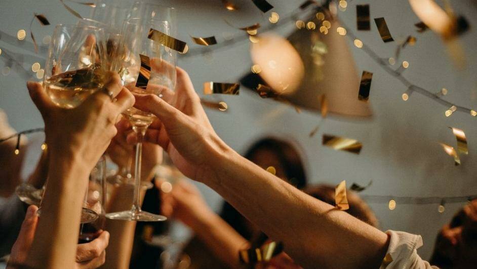 Capodanno, più di 10 milioni di italiani in viaggio: 4 su 10 scelgono la montagna