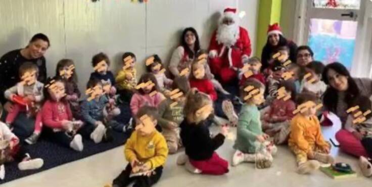 Babbo Natale porta sorrisi ai bambini della scuola dell’Infanzia Minozzi