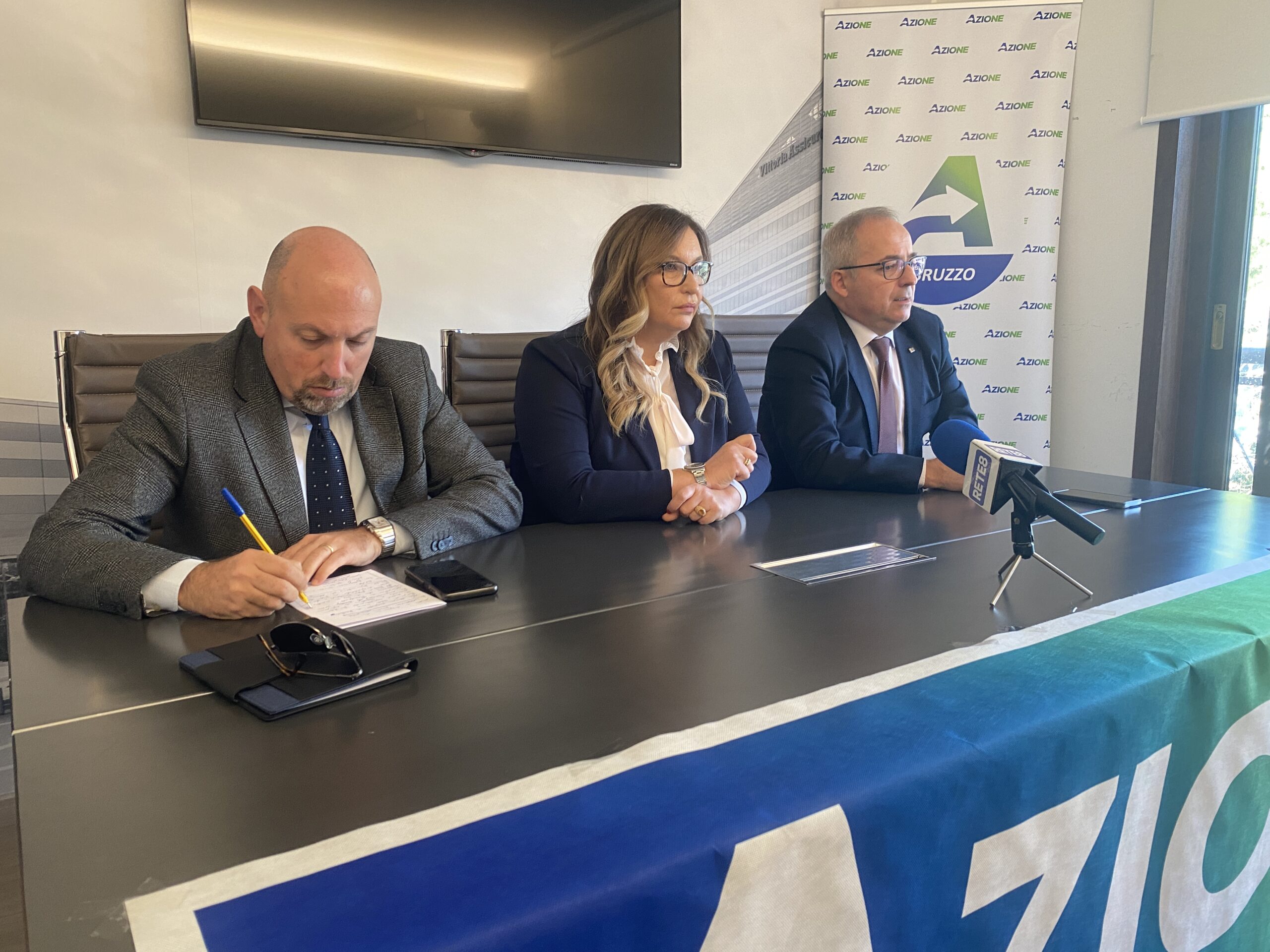 La consigliera comunale di Giulianova Piccione corre alle regionali con Azione