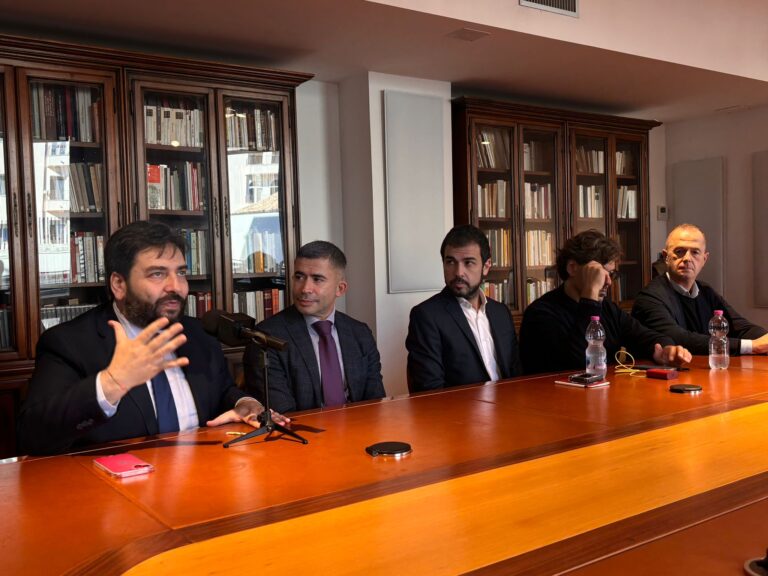 L’Aquila: il Pd regionale contro Biondi alla guida dell’Anci