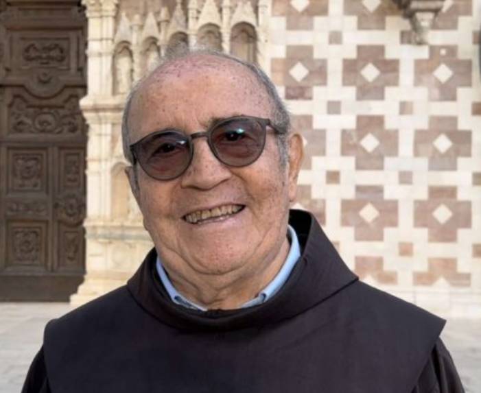 L’AQUILA, MORTE PADRE QUIRINO: D’ALFONSO (DEMOS), “UN UOMO DI PACE IN MEZZO A TANTI IPOCRITI” | Notizie di cronaca