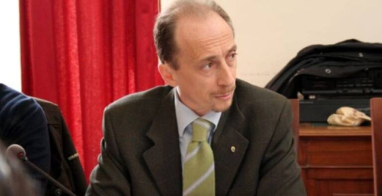 “SANTANGELO RINUNCI A PRESIDENZA E ADERISCA A FI”, DE MATTEIS, “VENDETTE? CON ME NON CONVIENE” | Notizie di cronaca