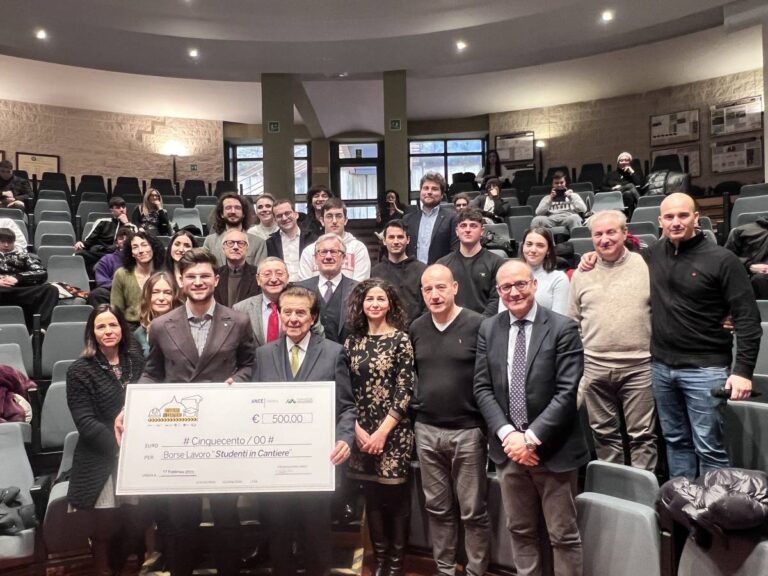 L’AQUILA: STUDENTI IN CANTIERE, “TANTE OCCASIONI DI CARRIERA E CONTRATTI TRA I PIU’ TUTELATI” | Notizie di cronaca