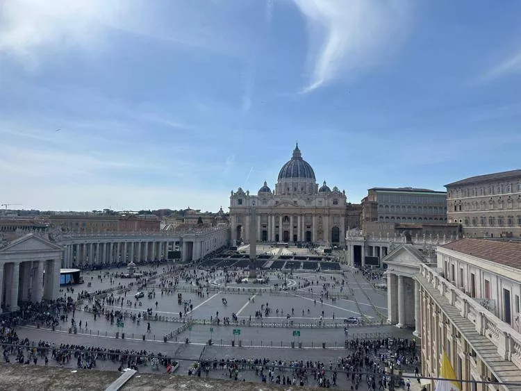 PAPA FRANCESCO: CARDINAL PETROCCHI A ROMA PER IL CONCLAVE, FEROCI PRESENTE, MA SENZA DIRITTO DI VOTO | Notizie di cronaca