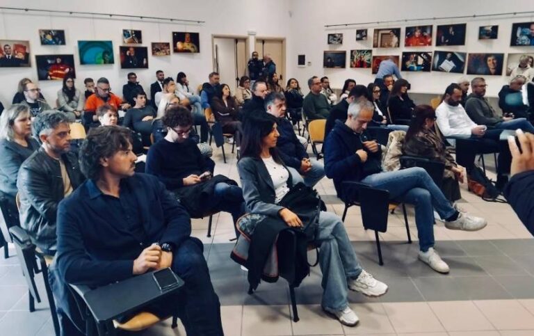 PRECARI ASL: CSX, “AUSPICHIAMO PRESENZA CDX A CAPIGRUPPO, VERGOGNOSA ASSENZA BIONDI AD ASSEMBLEA” | Notizie di cronaca