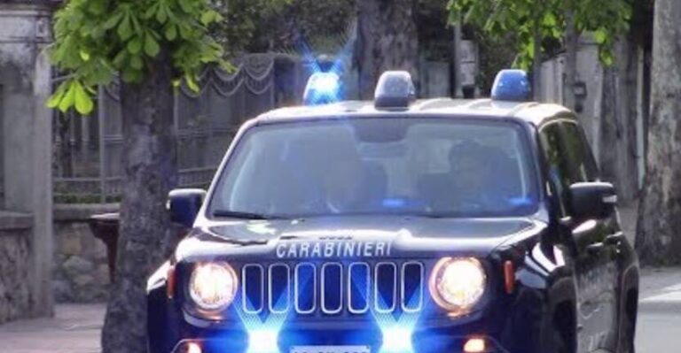 Cerca di rubare la bici a un 16enne, colpisce la madre e un carabiniere