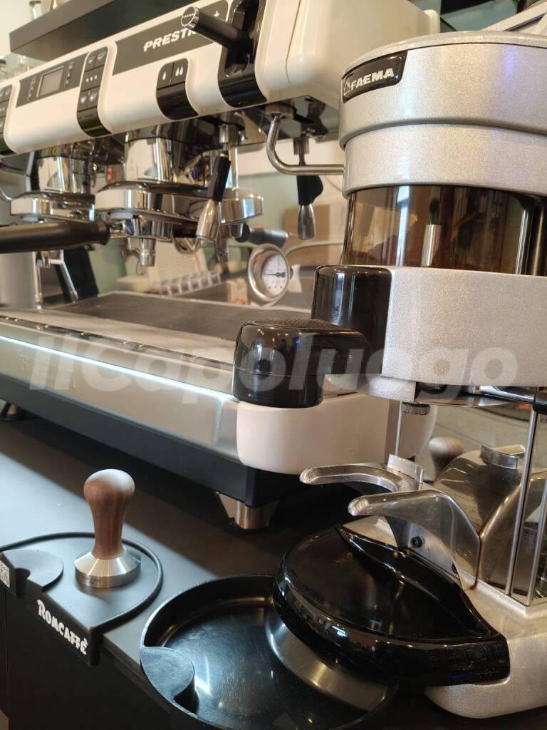 Molina Aterno, riapre il Piccolomini: un caffè che riaccende il cuore del paese