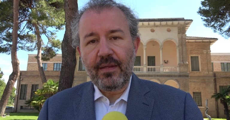 è polemica su finanziamenti e altre criticità