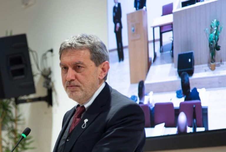 Deficit sanità, nel vertice Marsilio detta la strategia