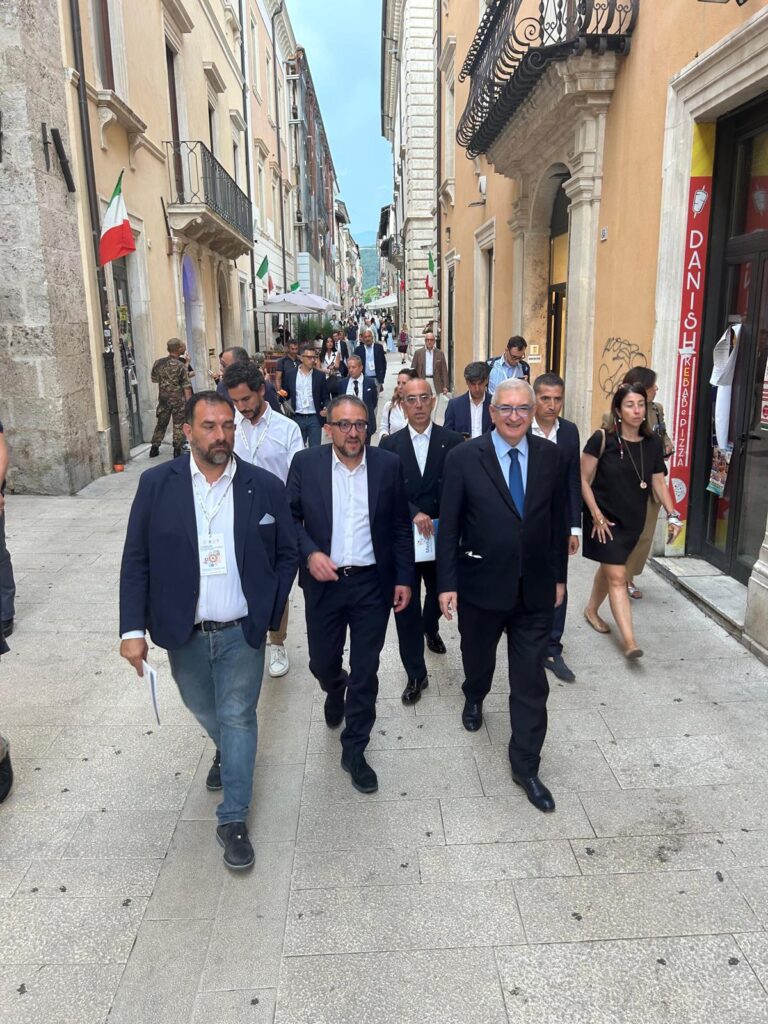 CITTA’ MEDIE: MANFREDI, “RUOLO STRATEGICO”; BIONDI, “DALL’AQUILA MESSAGGIO: ASCOLTARE TERRITORI” | Notizie di cronaca